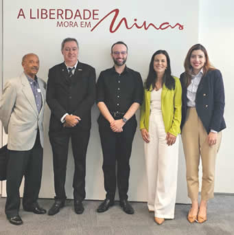 Foto da reunião com Subsecretário